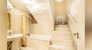 046642200_1446718491-stokeytoilet 2